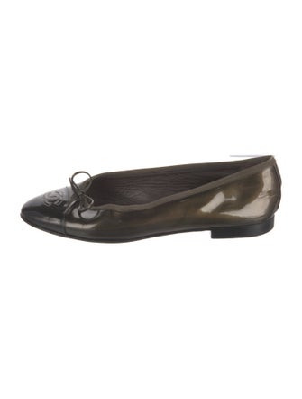 Chanel Interlocking CC Logo Patent Leather Ballet Flats