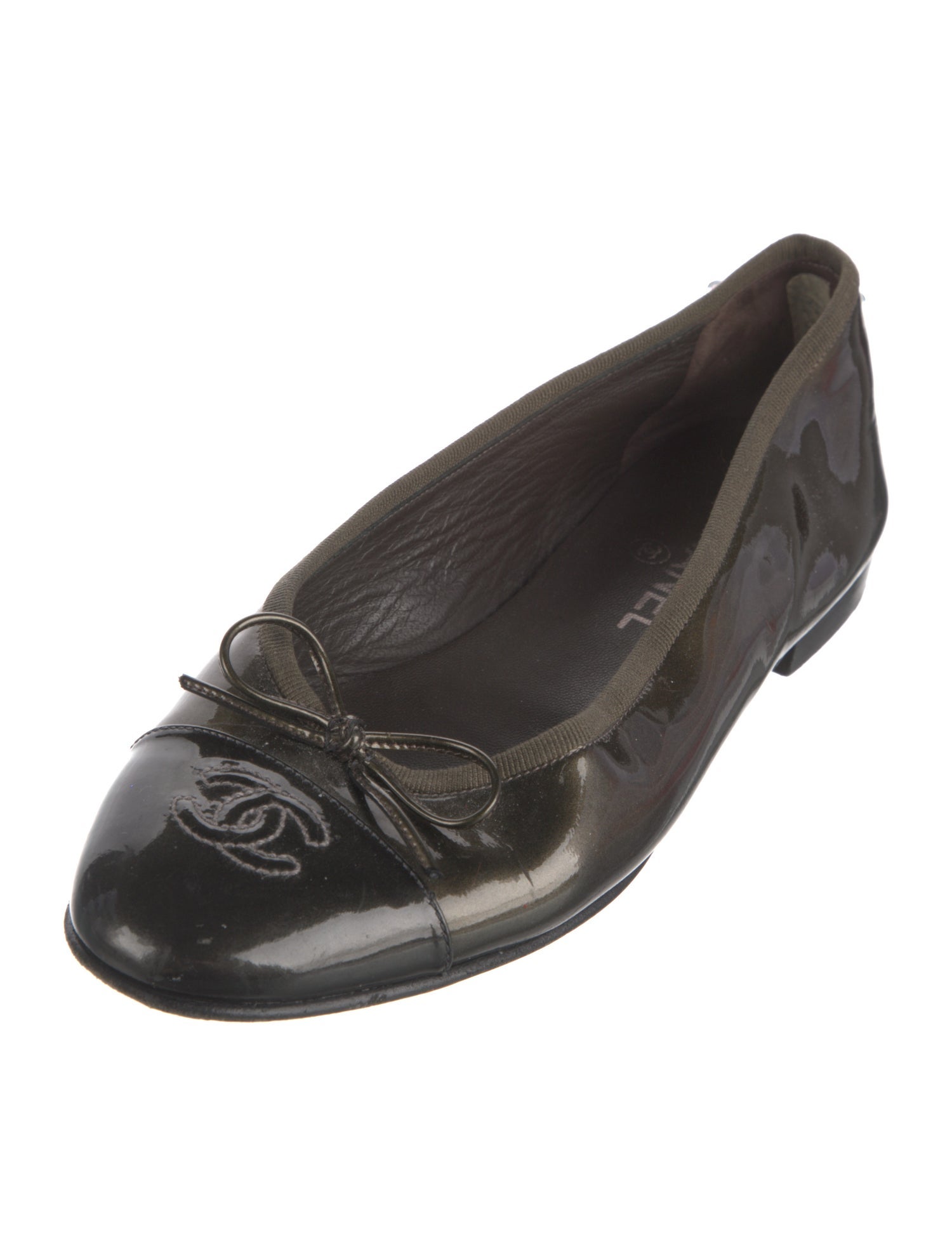 Chanel Interlocking CC Logo Patent Leather Ballet Flats
