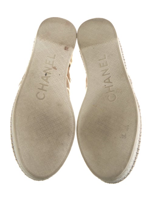Chanel 2019 Interlocking CC Logo Espadrille Sneakers