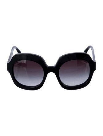 Chanel Interlocking CC Logo Oversize Sunglasses