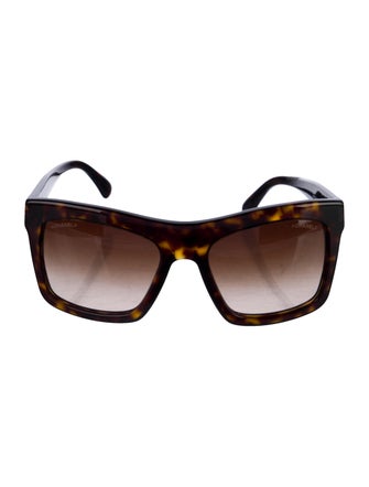 Chanel Interlocking CC Logo Oversize Sunglasses