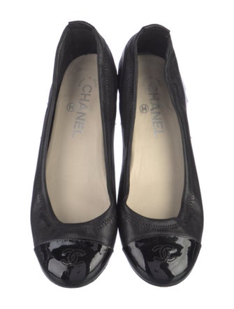 Chanel Interlocking CC Logo Lambskin Flats