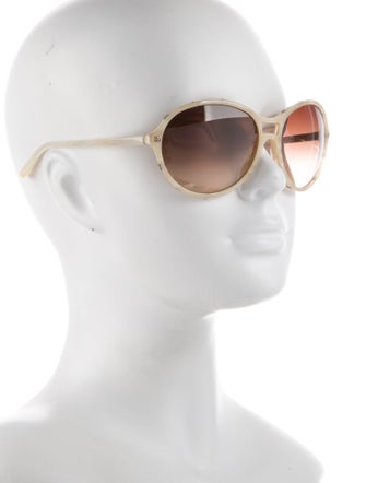 Chanel Interlocking CC Logo Cat-Eye Sunglasses