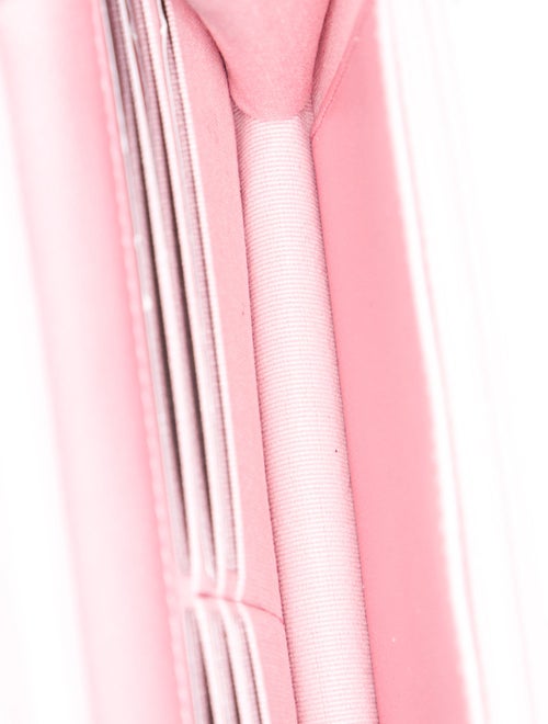 Chanel Classic Wallet On Chain24.25