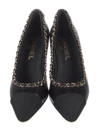 Chanel Leather Chain-Link Accents Pumps