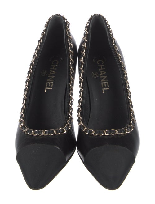 Chanel Leather Chain-Link Accents Pumps