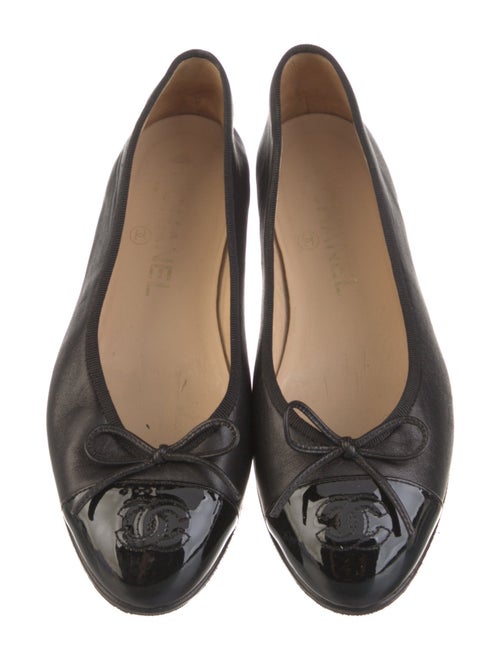 Chanel Interlocking CC Logo Lambskin Flats