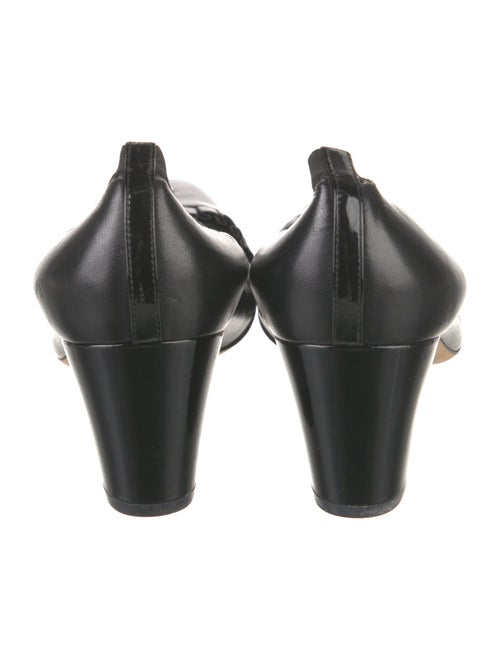 Chanel Spirit Stretch Interlocking CC Logo Pumps