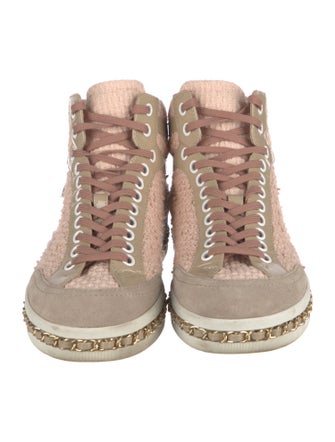 Chanel 2020 Interlocking CC Logo Espadrille Sneakers