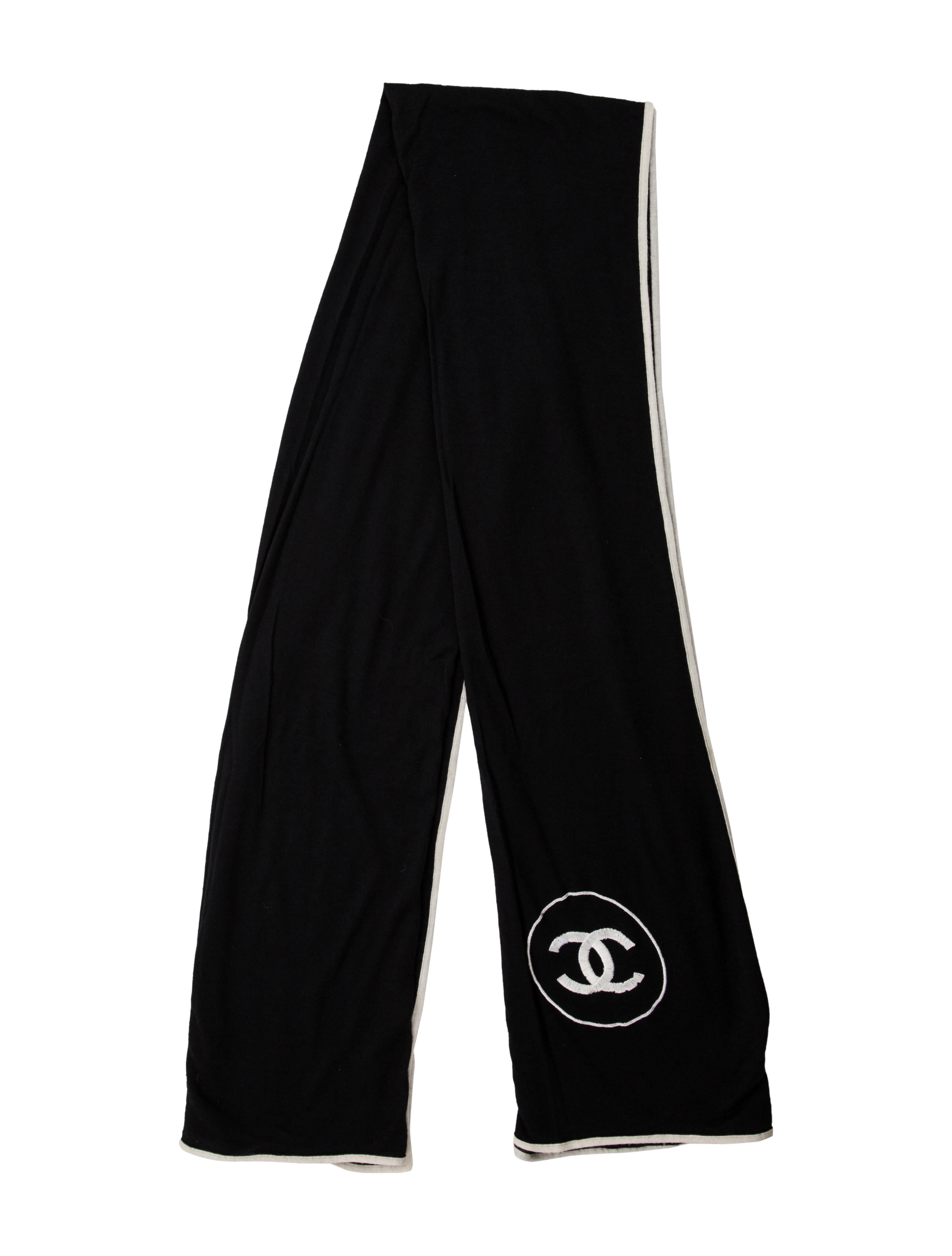 Chanel Cashmere 2017 Scarf