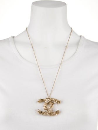 Chanel Faux Pearl & Strass CC Acorns & Flowers Pendant Necklace