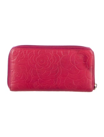 Chanel 2011-2012 Interlocking CC Logo Continental Wallet