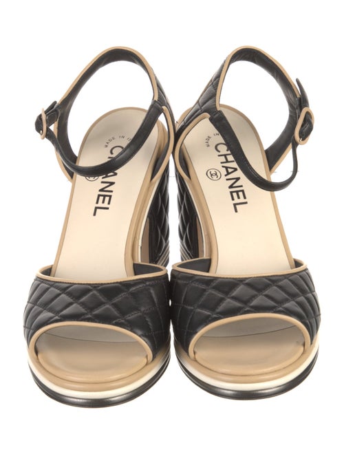 Chanel 2019 Interlocking CC Logo Slingback Sandals
