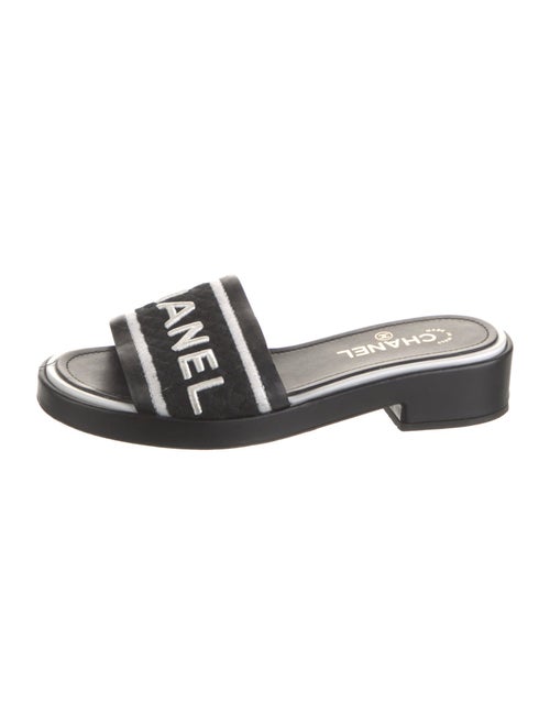 Chanel 2021 Interlocking CC Logo Slides