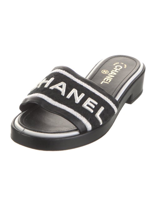 Chanel 2021 Interlocking CC Logo Slides