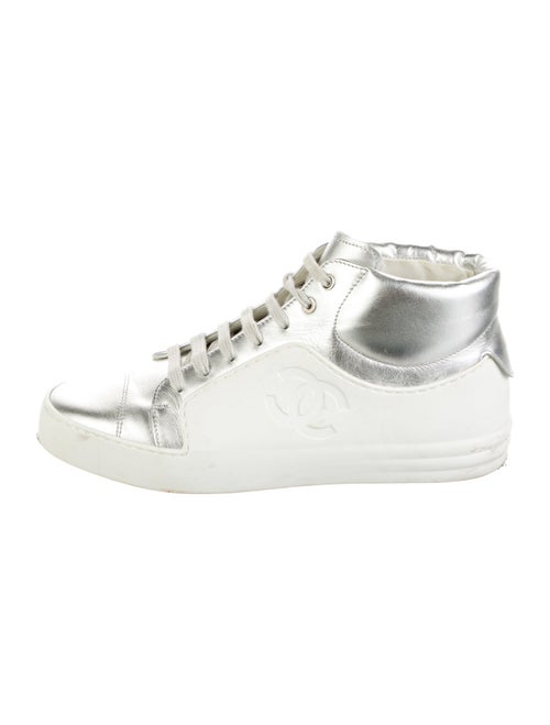 Chanel Interlocking CC Logo Leather Sneakers