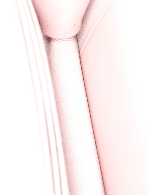 Chanel 19 Wallet On Chain