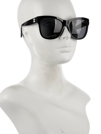 Chanel Interlocking CC Logo Wayfarer Sunglasses