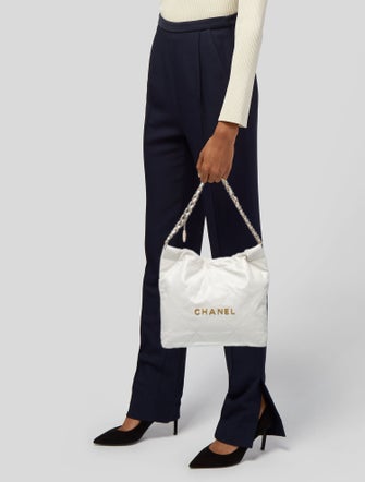 Chanel 22 Hobo