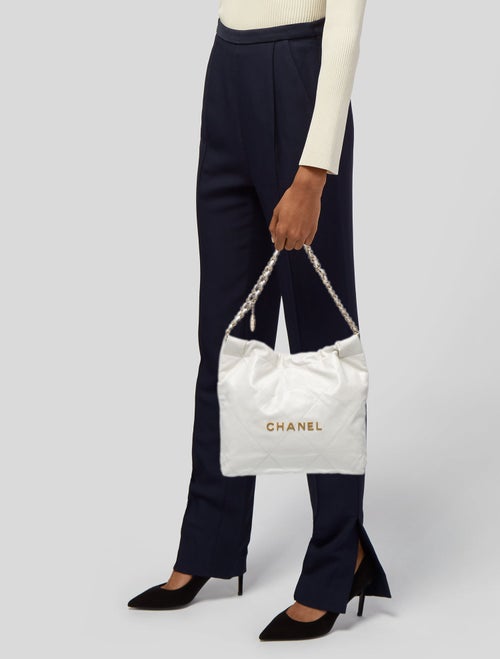 Chanel 22 Hobo