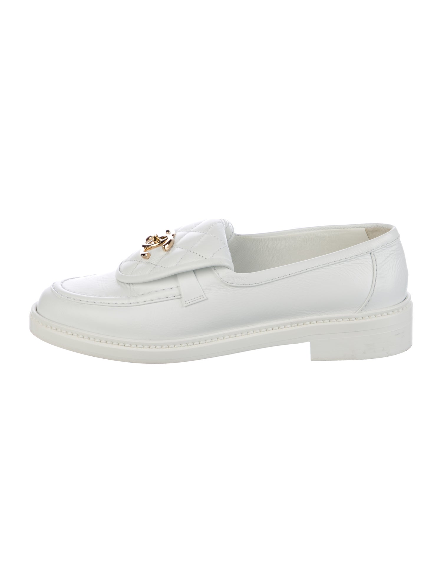 Chanel 2024 Interlocking CC Logo Loafers