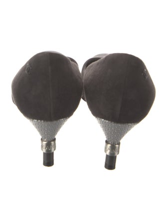 Chanel Interlocking CC Logo Suede Pumps