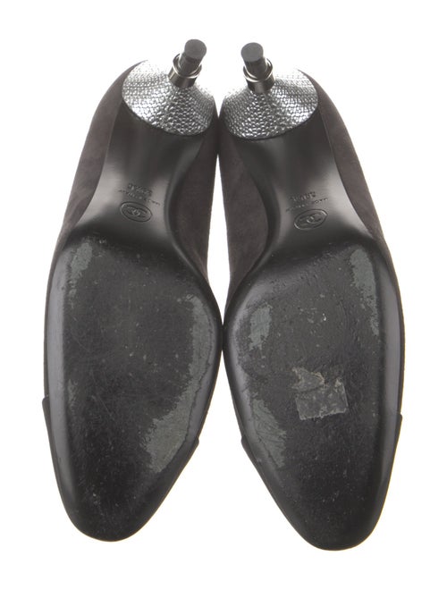 Chanel Interlocking CC Logo Suede Pumps