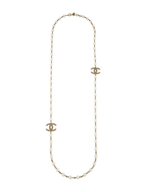 Chanel Faux Pearl CC Station Necklace