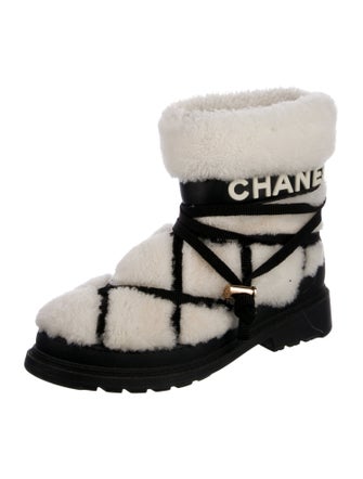 Chanel 2019 Interlocking CC Logo Boots