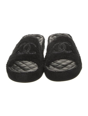 Chanel 2021 Interlocking CC Logo Slides