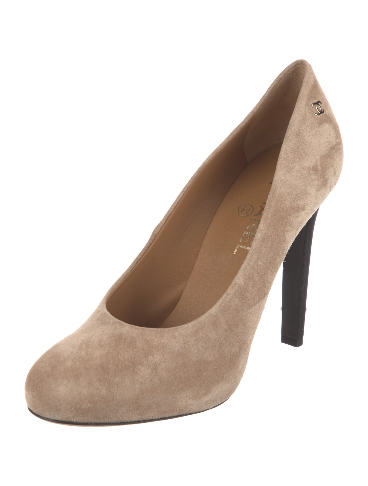 Chanel 2018 Interlocking CC Logo Pumps