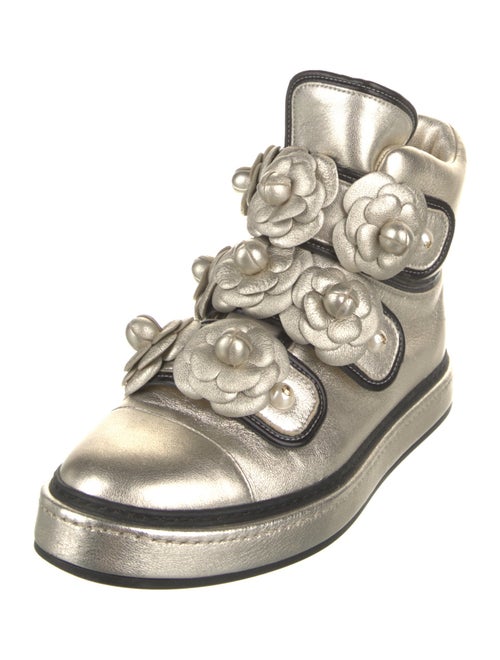 Chanel Interlocking CC Logo Leather Sneakers