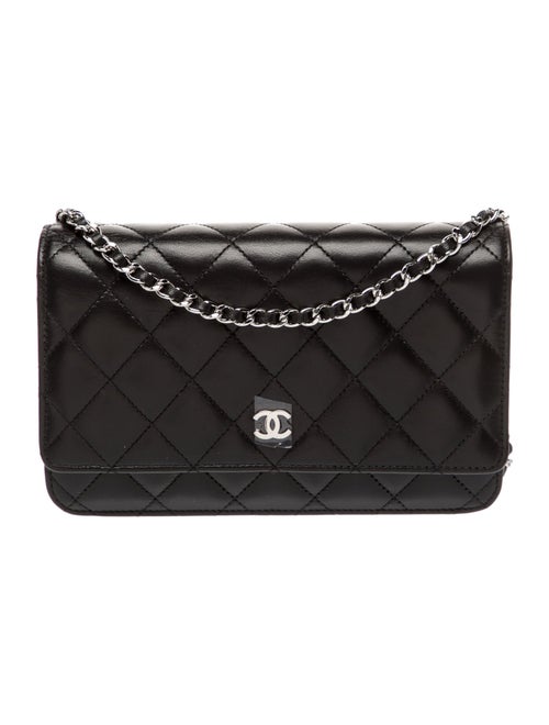 Chanel Classic Wallet on Chain