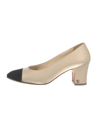 Chanel Interlocking CC Logo Karung Pumps