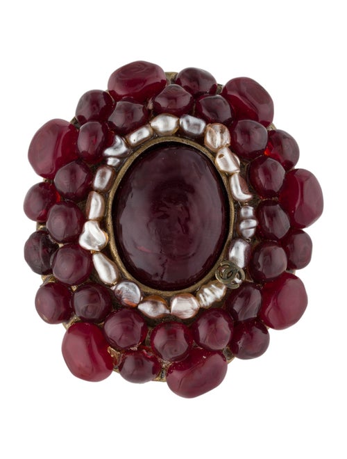 Chanel Faux Pearl & Gripoix Pendant Brooch