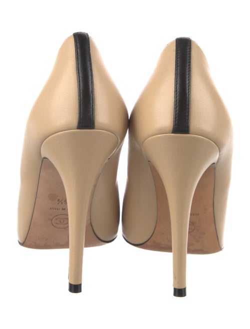 Chanel 2018 Interlocking CC Logo Pumps