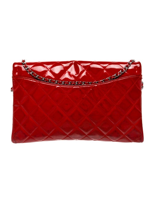 Chanel Patent New Clutch w/ Chain