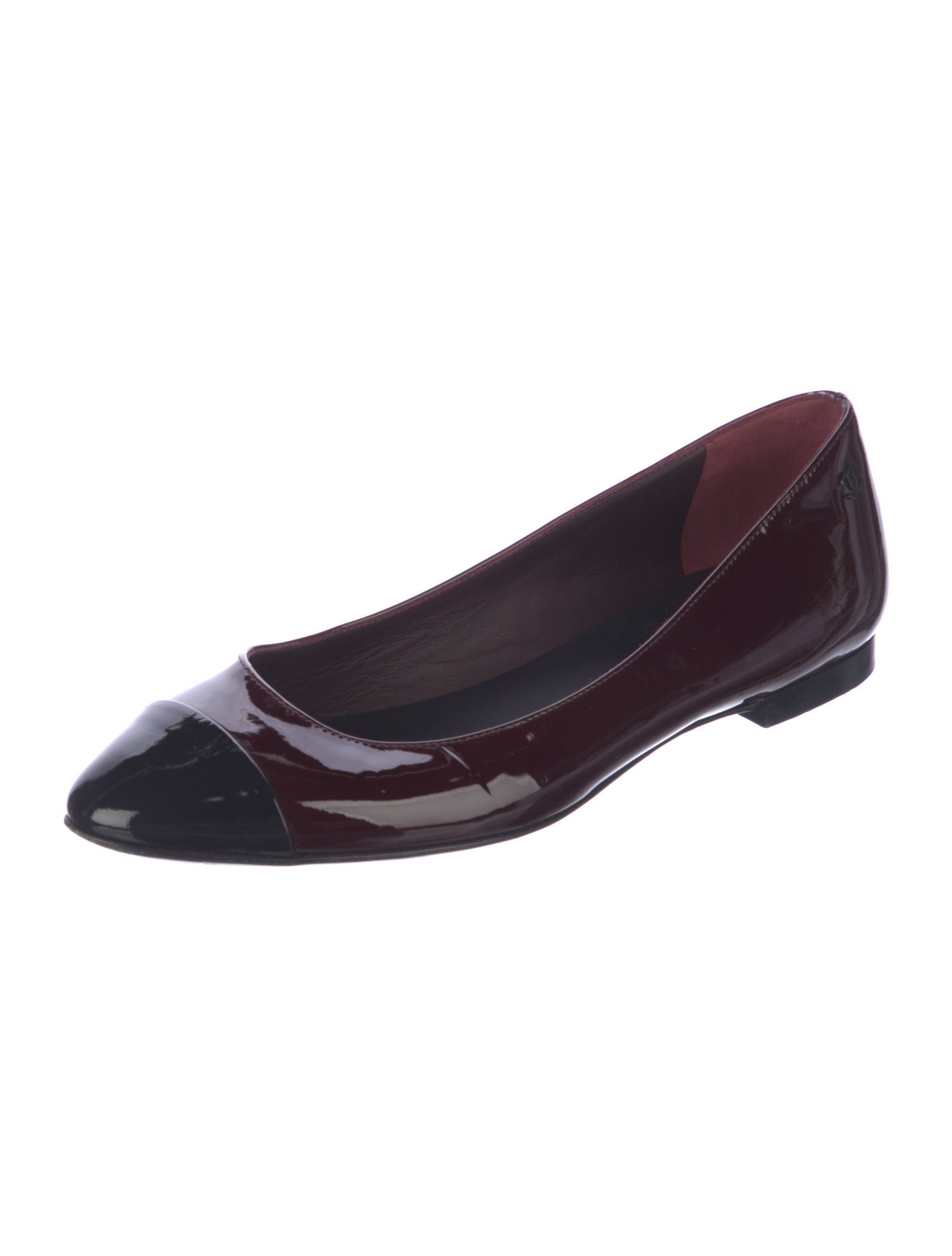 Chanel Interlocking CC Logo Patent Leather Ballet Flats