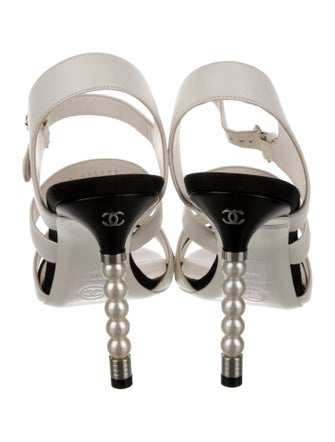 Chanel 2020 Interlocking CC Logo Slingback Sandals