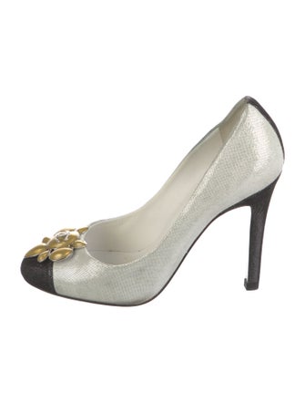 Chanel 2011 Interlocking CC Logo Pumps