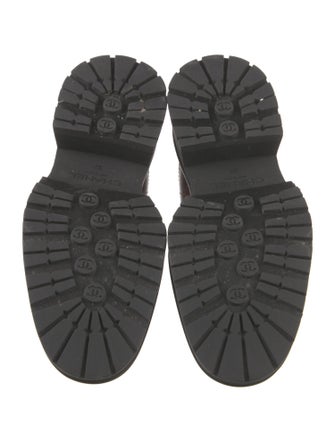 Chanel 2023 Interlocking CC Logo Pumps