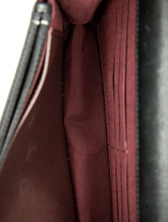 Chanel Classic Wallet On Chain