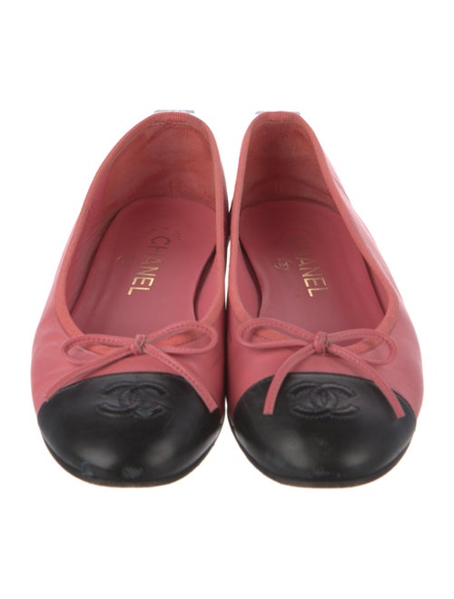 Chanel Interlocking CC Logo Leather Flats