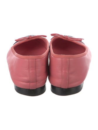 Chanel Interlocking CC Logo Leather Flats