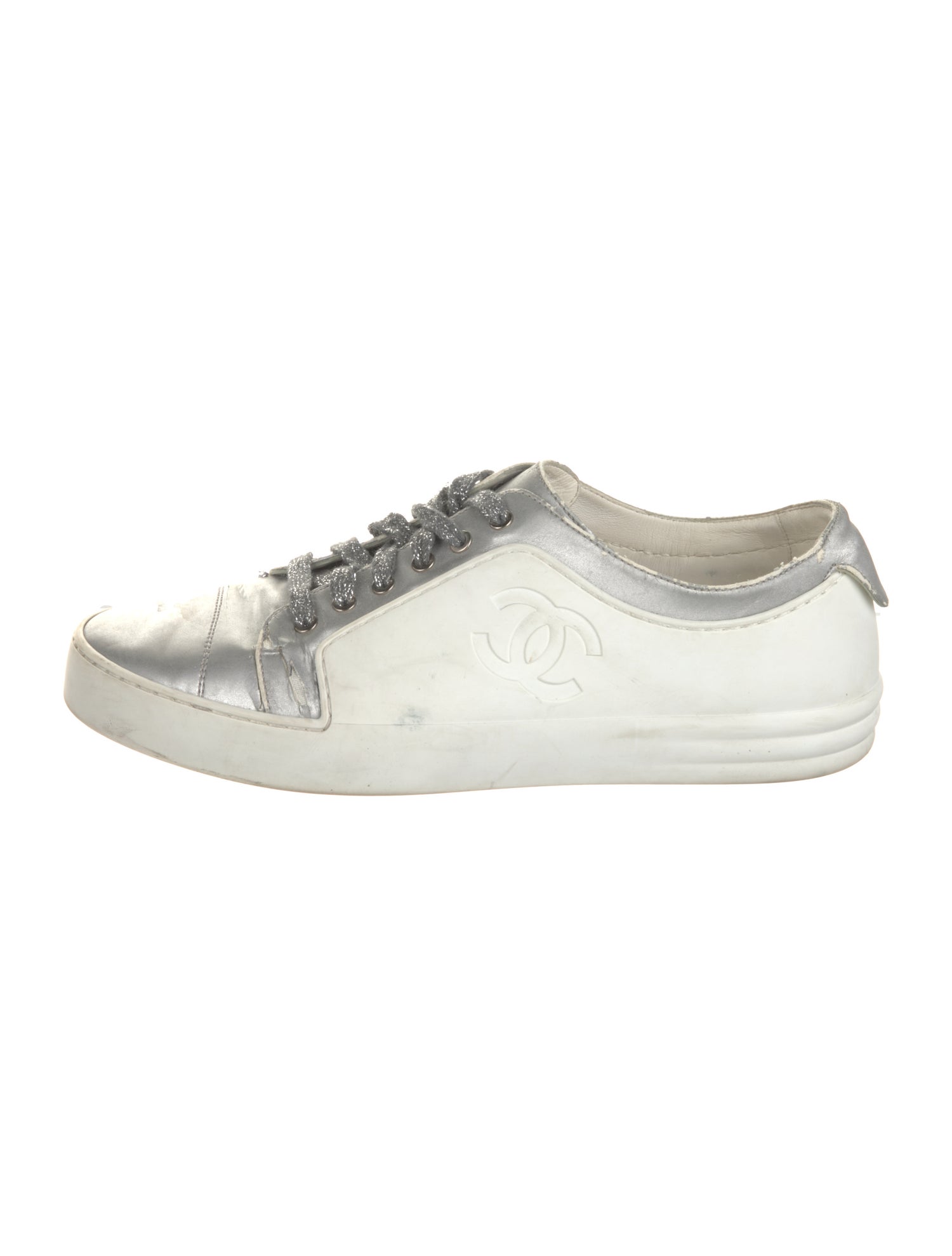 Chanel Interlocking CC Logo Leather Sneakers