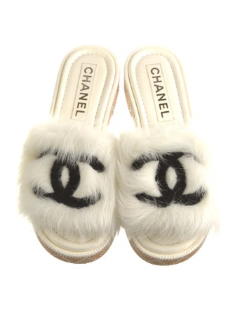 Chanel 2022 Interlocking CC Logo Slides