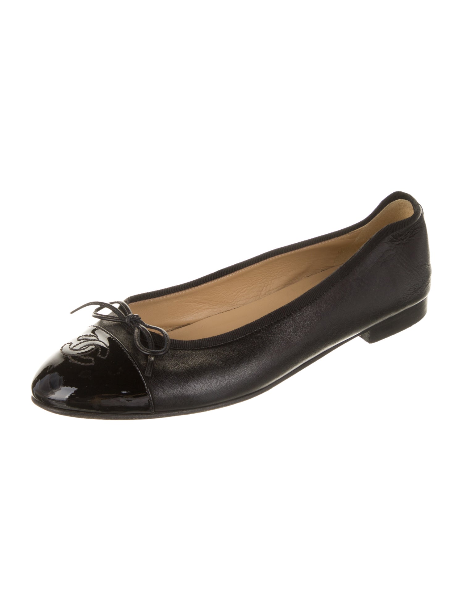 Chanel Interlocking CC Logo Leather Ballet Flats