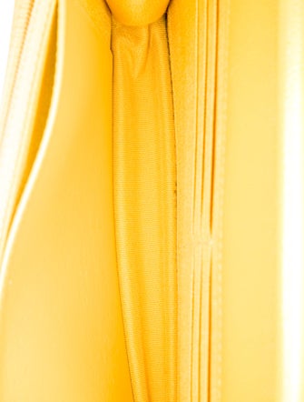 Chanel Classic Chevron Wallet On Chain