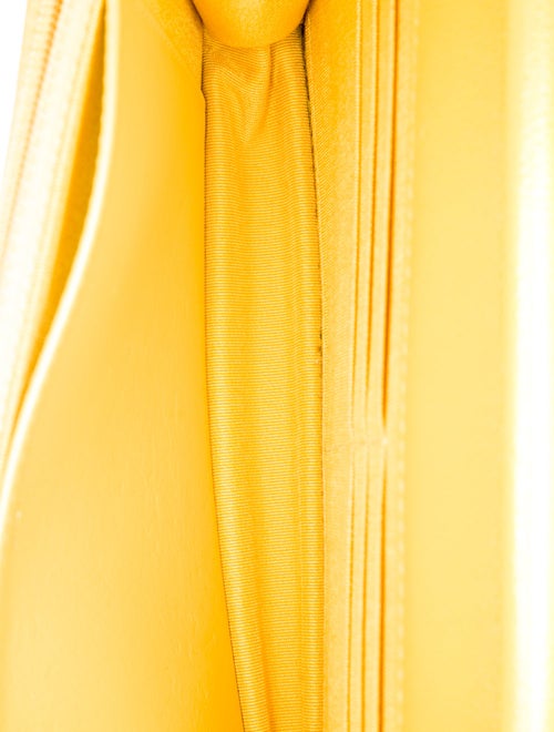 Chanel Classic Chevron Wallet On Chain