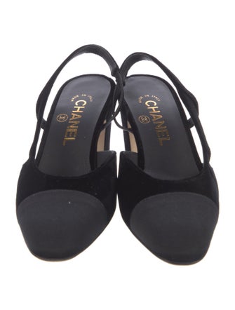 Chanel 2017 Interlocking CC Logo Slingback Pumps